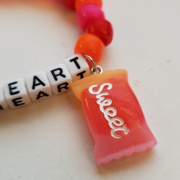Sweetheart kandi word Bracelet with candy charm - Picture 2 of 2